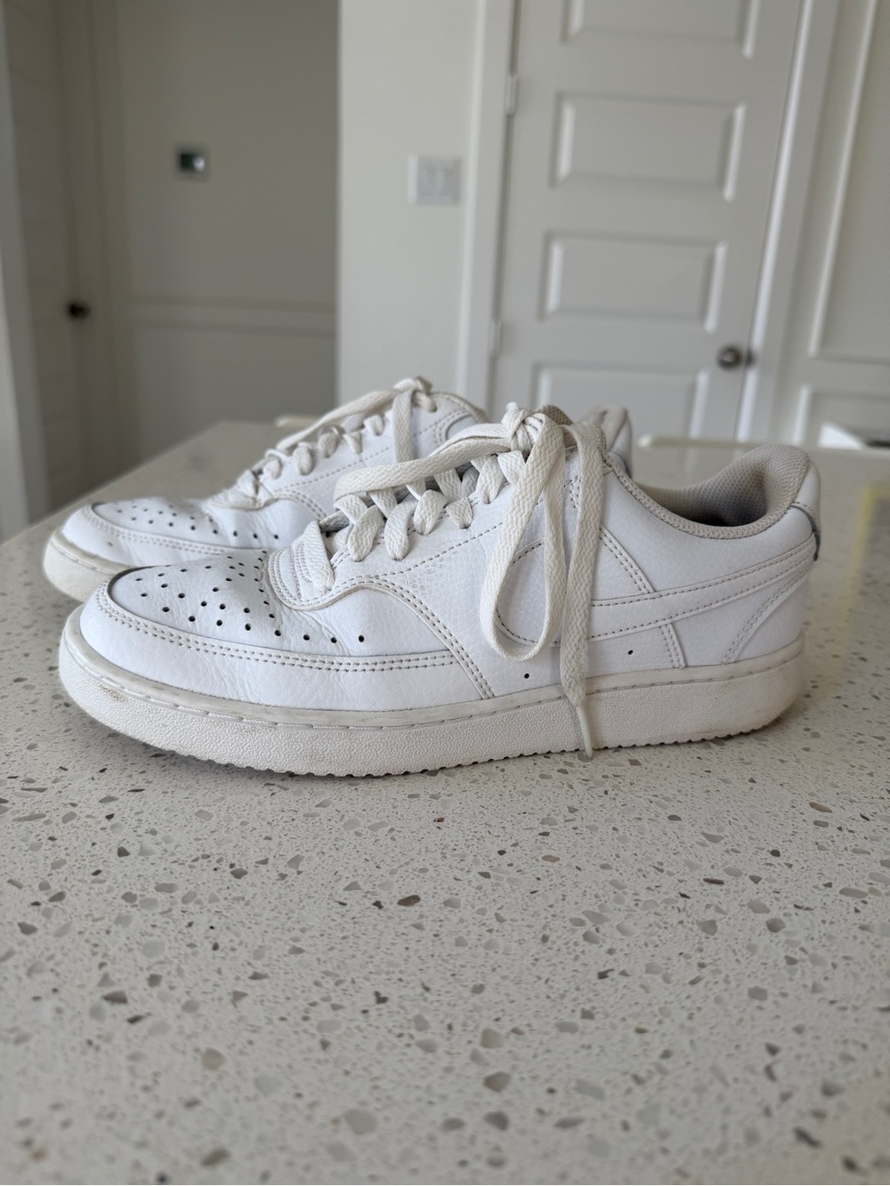 Nike White Sneakers Size 8 Women - Picture 3 of 10